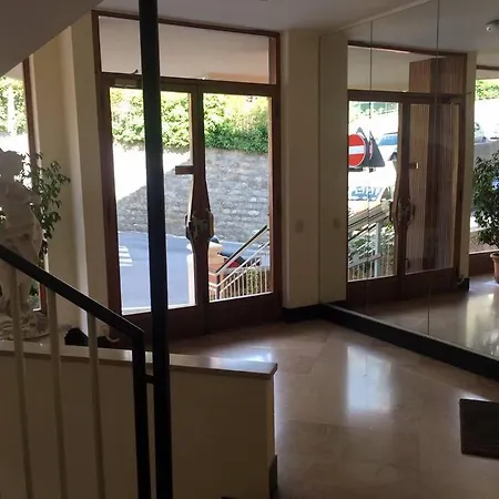 Matteo's Flat Close To Porto Sole * سانريمو