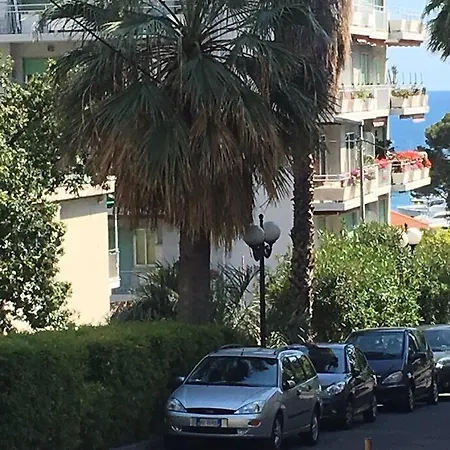 Matteo's Flat Close To Porto Sole Lejlighed Sanremo